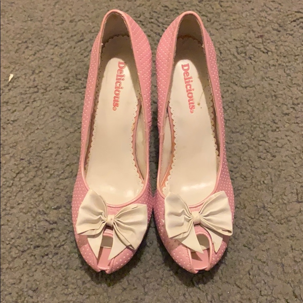 DELICIOUS HIGH HEELS